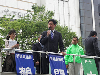 憲法記念日自民党街頭演説